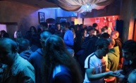 Caffe bar Onyx ljuljao se u žestokom ritmu The Night Expressa