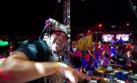 Satruday Summer Groove ludnica u Santos beach baru