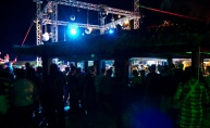 Satruday Summer Groove ludnica u Santos beach baru
