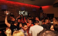 Rich bar