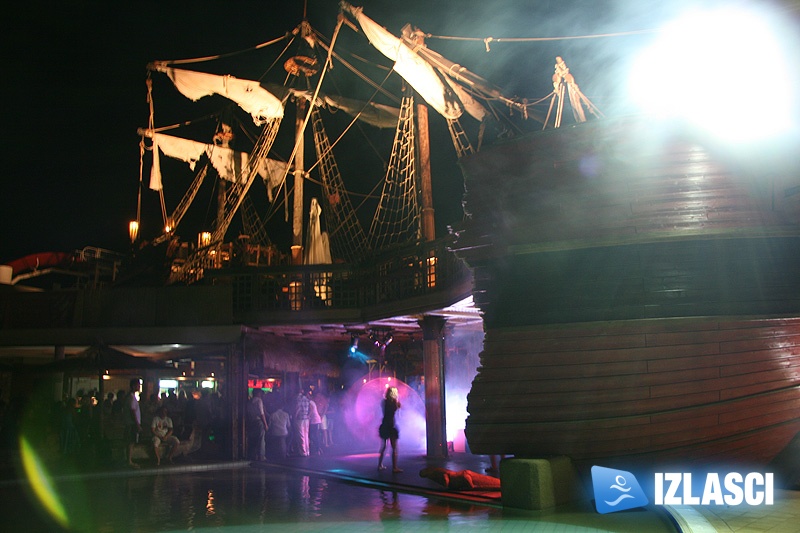 Pravi piratski dolazak Captain Morgana u The Legend