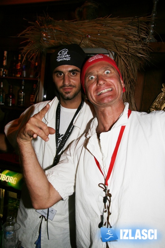 Pravi piratski dolazak Captain Morgana u The Legend