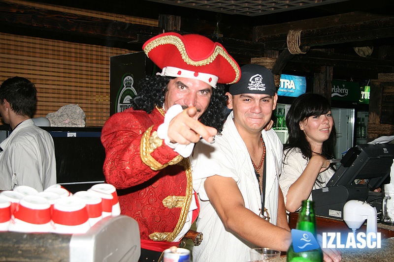 Pravi piratski dolazak Captain Morgana u The Legend