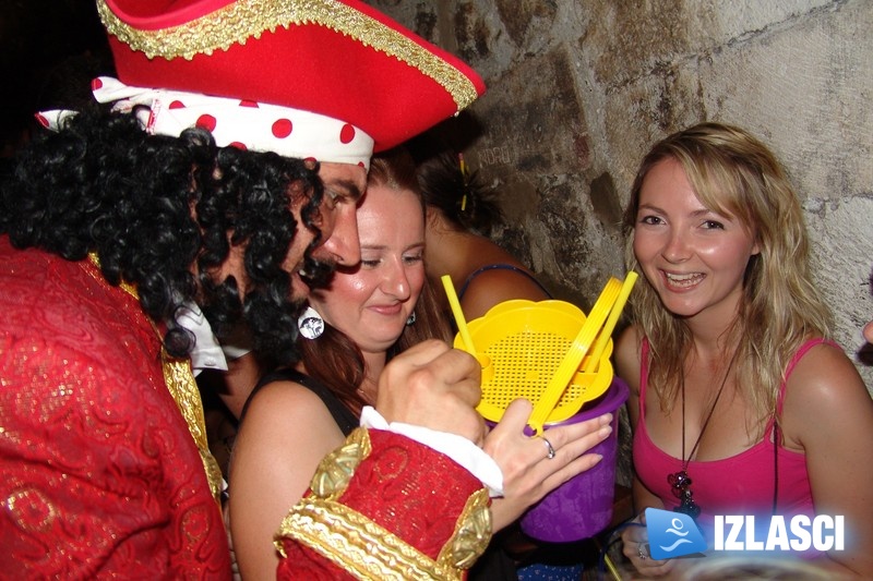 Captain Morgan party u Galerija baru u Dubrovniku