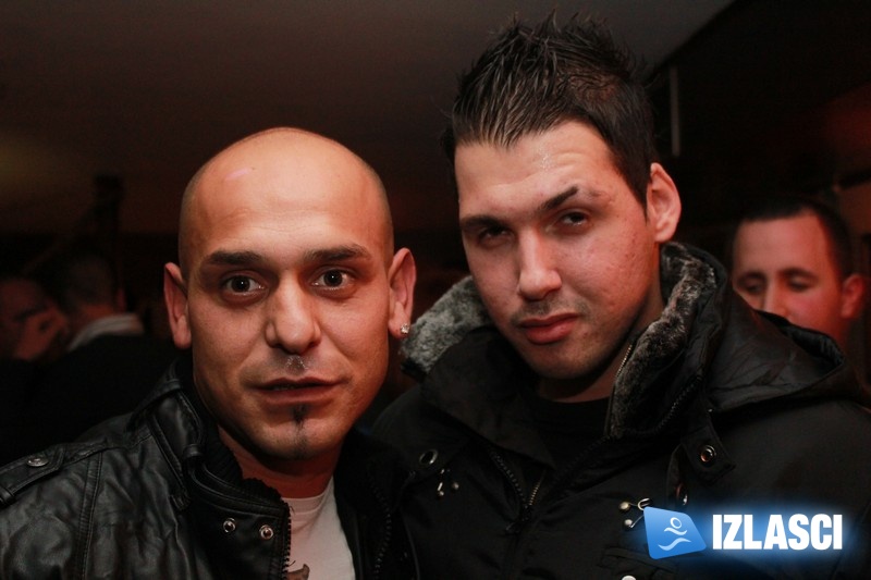 Heiniken party razveselio prepuni Phanas pub 