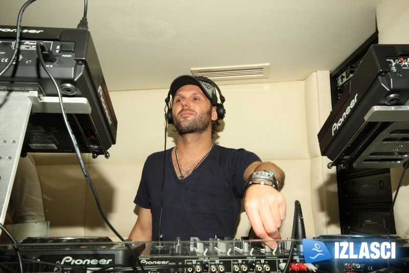 DJ Funkerman oduševio okupljene u Boi