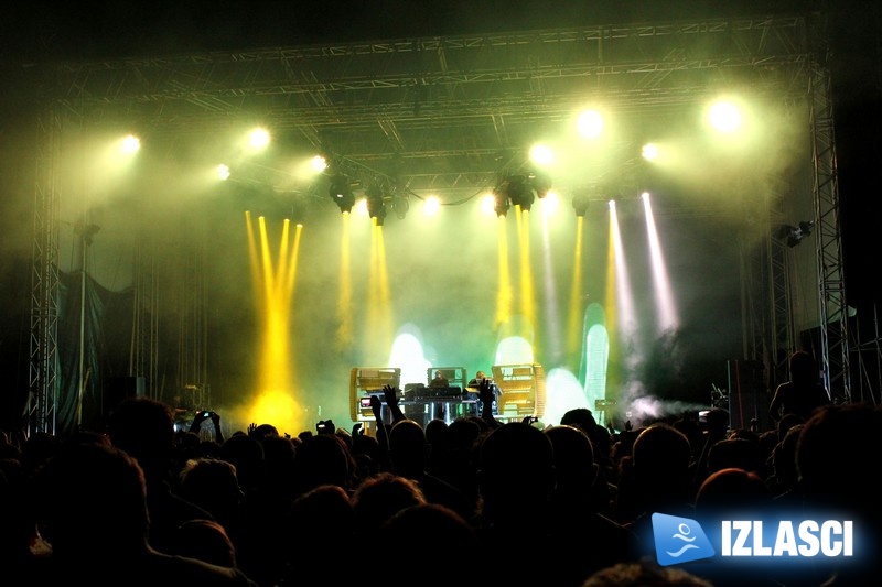 Senzacionalan nastup The Chemical Brothersa na "Moon and rocks" festivalu