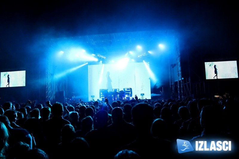 Senzacionalan nastup The Chemical Brothersa na "Moon and rocks" festivalu