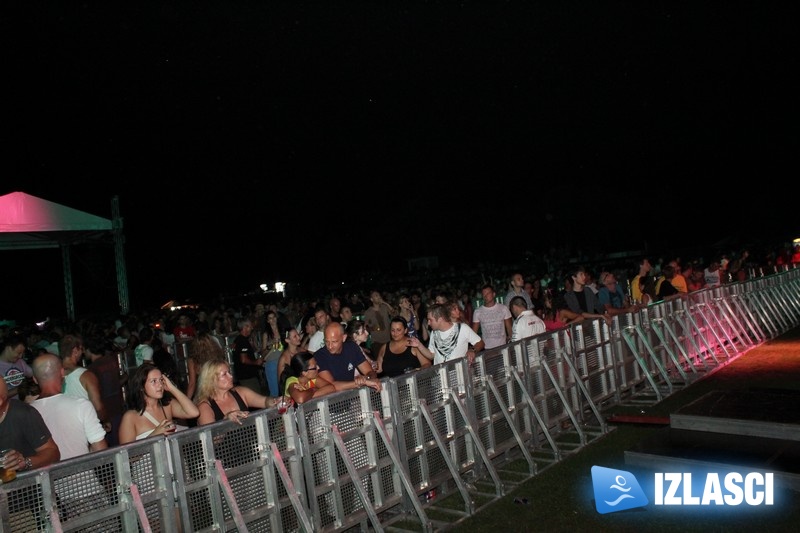 Senzacionalan nastup The Chemical Brothersa na "Moon and rocks" festivalu