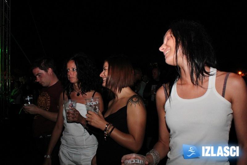 Senzacionalan nastup The Chemical Brothersa na "Moon and rocks" festivalu