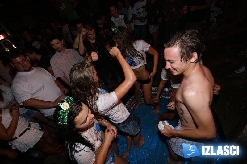 Wet T-Shirt karavana na otoku Krku u clubu Jungle