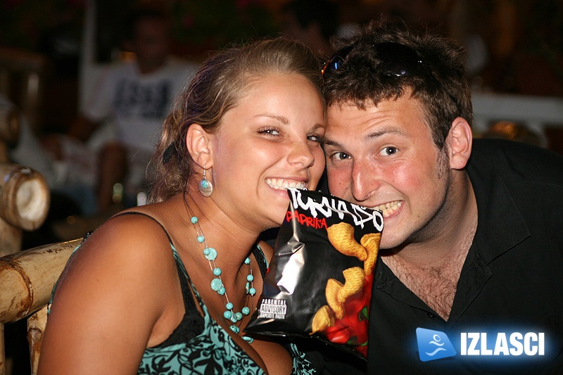 Hej, fotkaj me sa Tornado Ryderz chipsom! Makina, Vodice