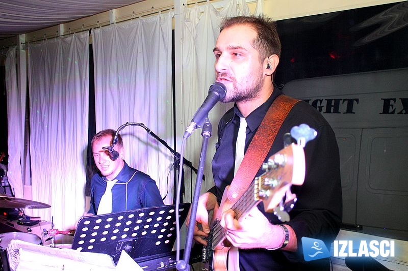Energičan nastup benda 'The Night express' rasplesao Casanovu