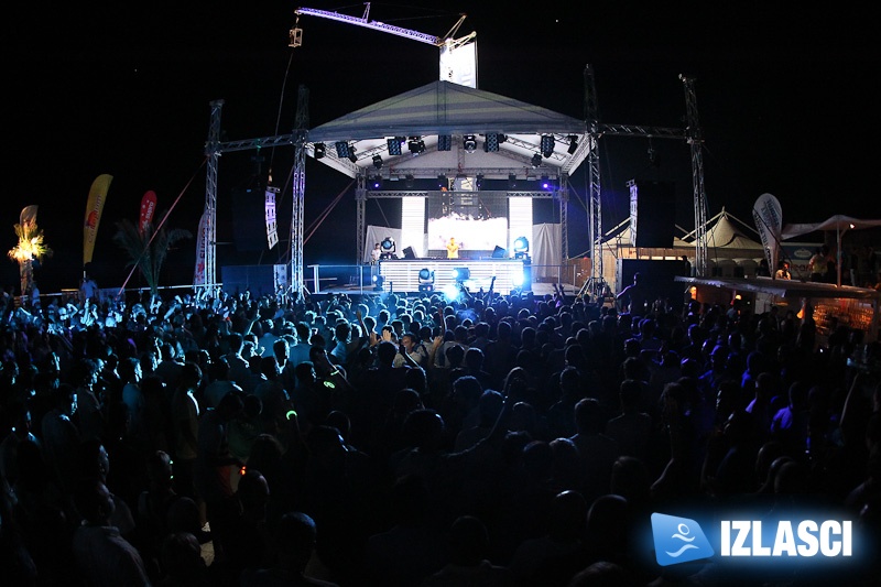 Gareth Emery u Papayi