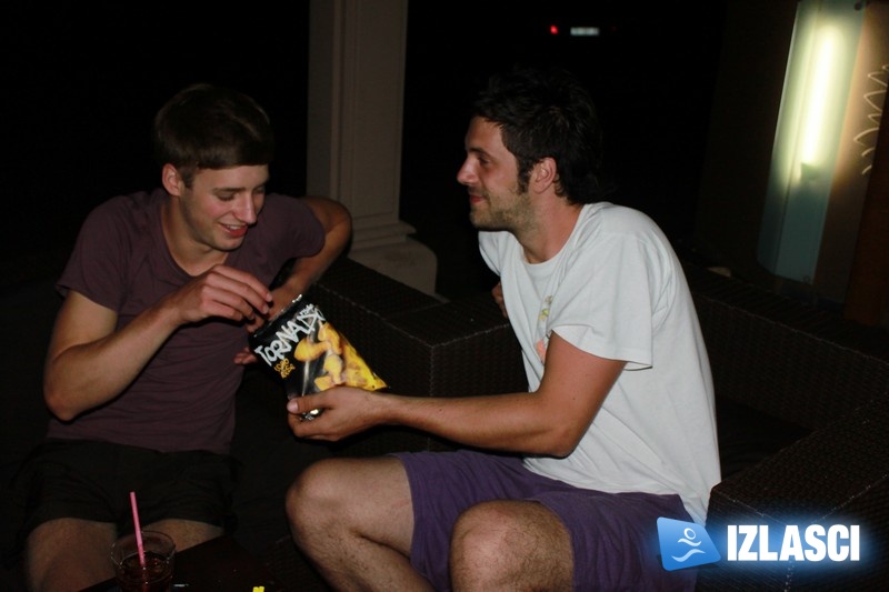 Daj mi taj chips! Tornado Ryderz party u cocktail baru Daylight, Umag