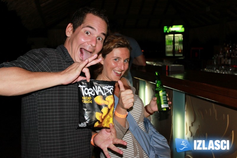 Daj mi taj chips! Tornado Ryderz party u cocktail baru Daylight, Umag