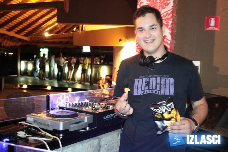 Daj mi taj chips! Tornado Ryderz party u cocktail baru Daylight, Umag