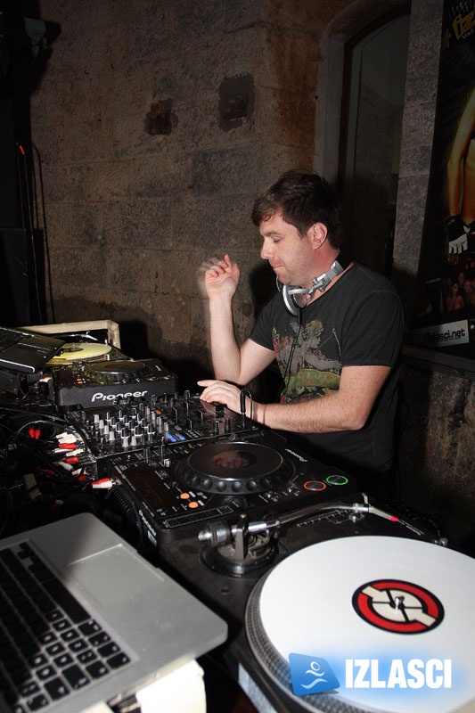 Brojni DJ-evi iz 8 zemalja oživili Fort Bourgignon