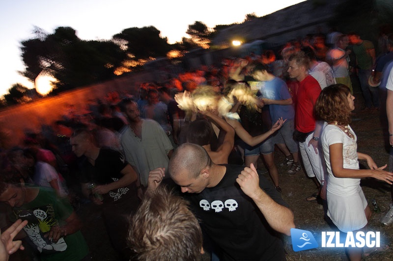 Brojni DJ-evi iz 8 zemalja oživili Fort Bourgignon