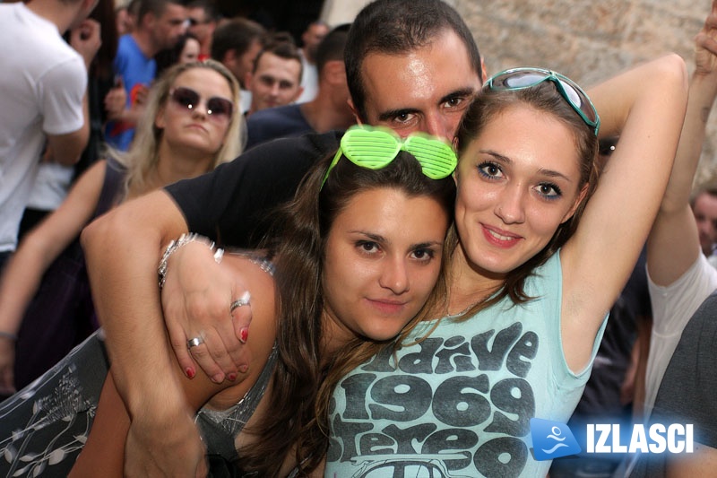 Brojni DJ-evi iz 8 zemalja oživili Fort Bourgignon