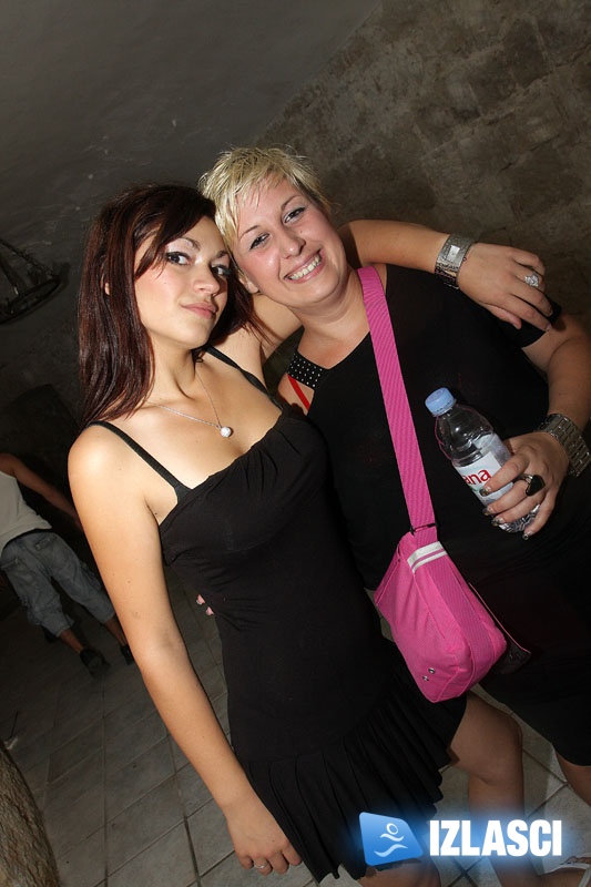 Brojni DJ-evi iz 8 zemalja oživili Fort Bourgignon