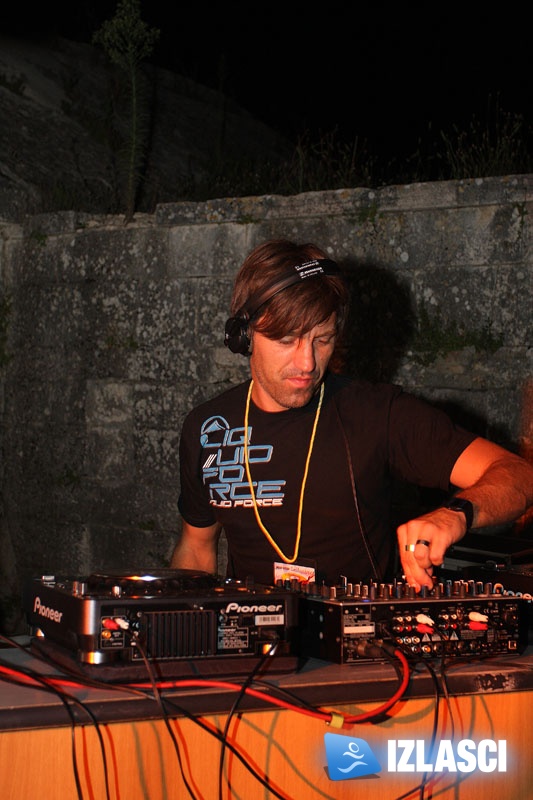 Brojni DJ-evi iz 8 zemalja oživili Fort Bourgignon