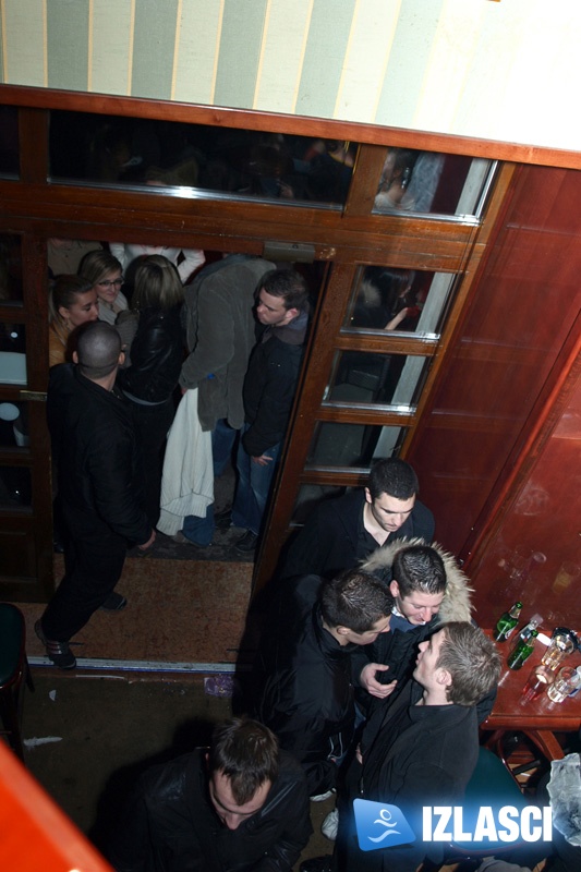 Veselo u Capitanu uz veliku gužvu 