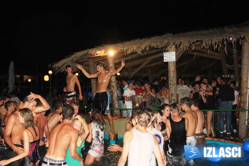 Wet T-Shirt Smirnoff party u Summer clubu Dali u Medulinu