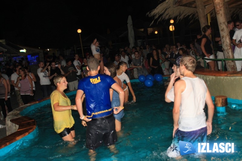 Wet T-Shirt Smirnoff party u Summer clubu Dali u Medulinu