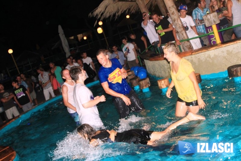 Wet T-Shirt Smirnoff party u Summer clubu Dali u Medulinu