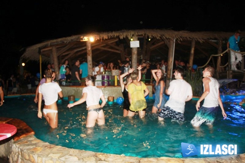 Wet T-Shirt Smirnoff party u Summer clubu Dali u Medulinu