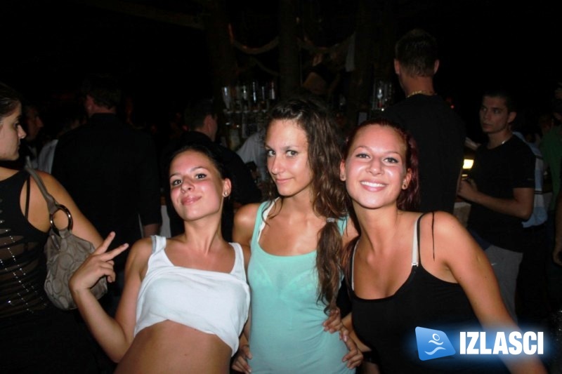 Wet T-Shirt Smirnoff party u Summer clubu Dali u Medulinu