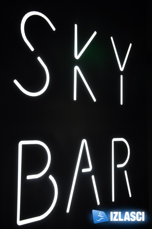 Ibiza party u Sky baru