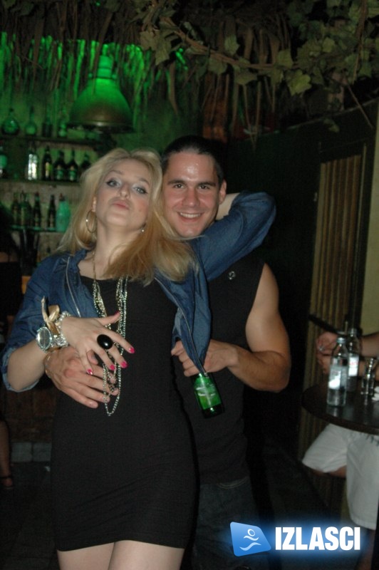 Vrhunski DJ Zrna R'n'B beatom rasplesao klub Jungle