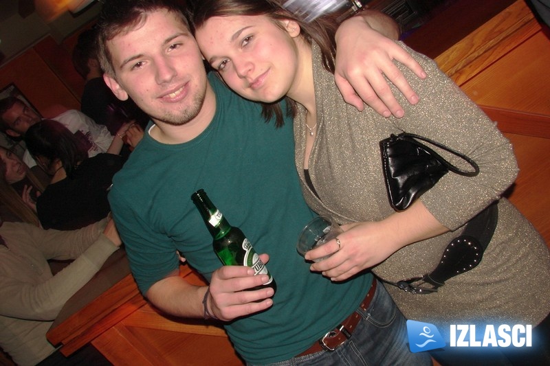 U Kukuriku se cugao Ballantine's