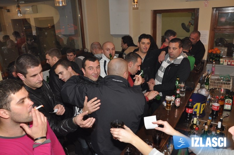 Mirage bar osvojio malonogometni turnir ugostitelja Rijeke, a skupljeno je 10.000kn za udrugu Dira