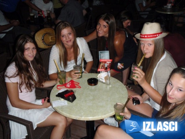 Nothing compares to Havana - summer tour 2012. (Insula Bar)