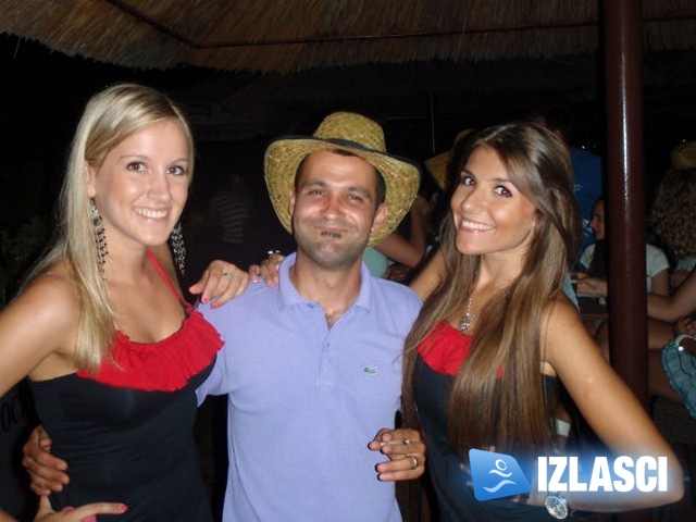 Nothing compares to Havana - summer tour 2012. (Insula Bar)