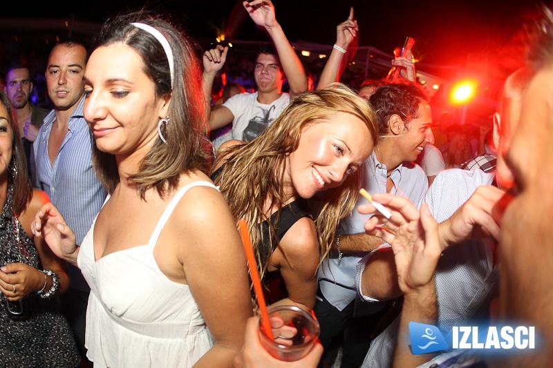 Papaya Night Party