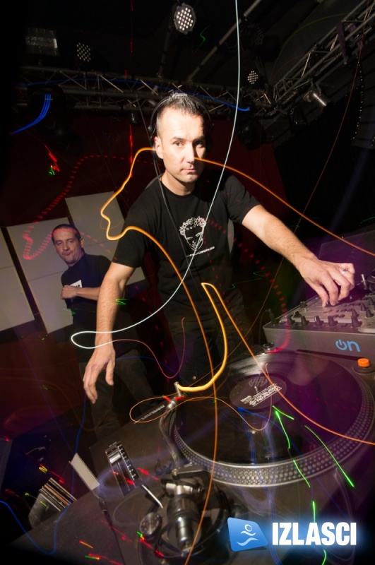 Retro Techno privukao mnoštvo posjetitelja u Stereo Dvoranu