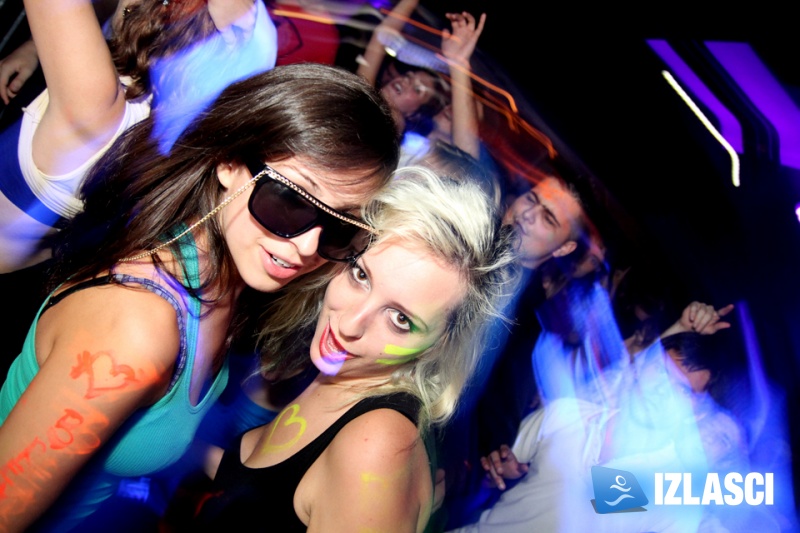 UValjivanje party @ Aquarius club