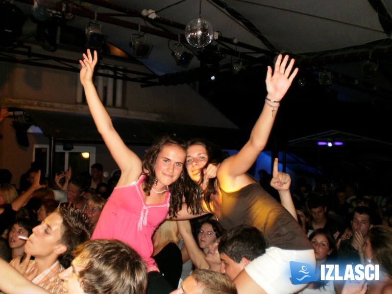 Jasmin Stavros u Crossroadu