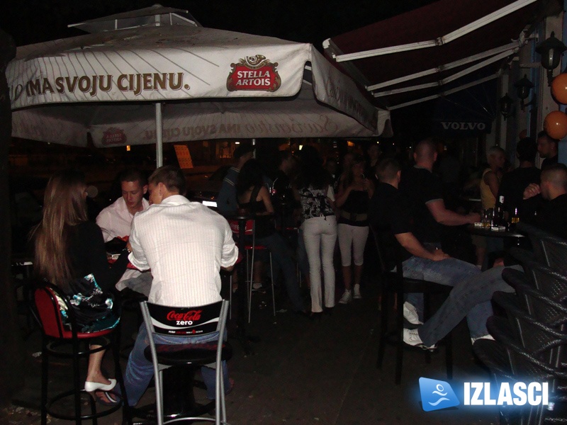 DJ Sale 4 Love uz Jeger napunio Johnnie bez dima DJ Sale 4 Love uz Jeger napunio Johnnie bez dima