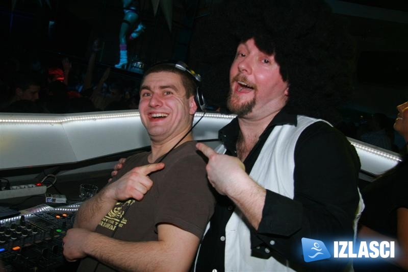Da su bar dekanati znali za Drinking battle party