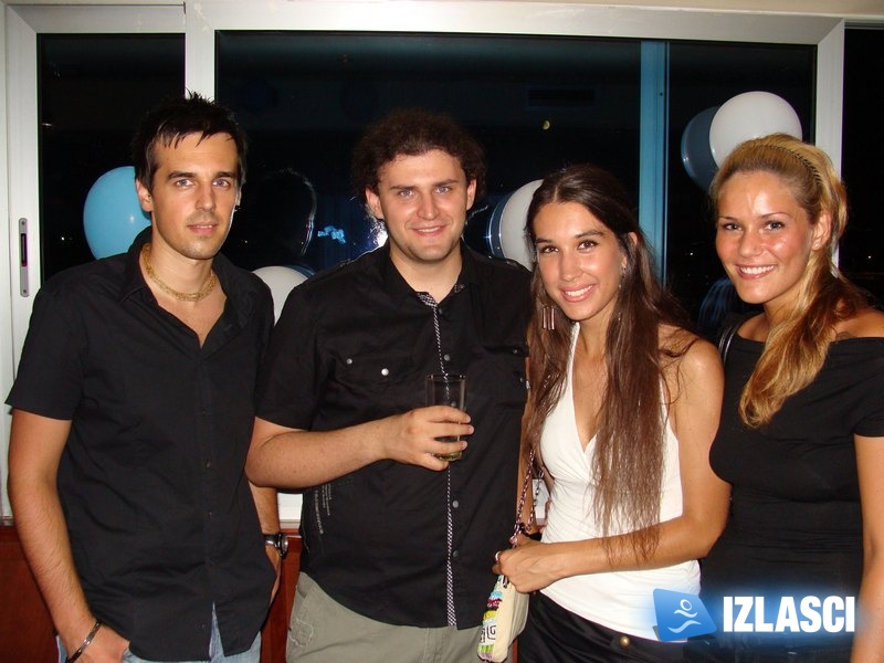 Odličan rođendanski party na Nini2