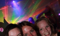 Club Plava zaplesala u ritmu atraktivne DJ-ice Viktorie Metzker