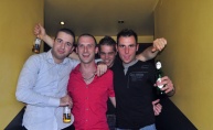 Subota puna dima i zabave u Johnnie Walker pubu