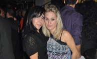Subota puna dima i zabave u Johnnie Walker pubu