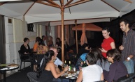 Lobby proslavio svoj prvi rođendan uz jedan čudan ljubavni par