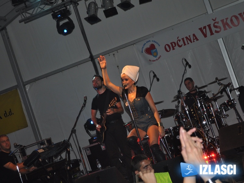 Severina, gužva i ćevapi obilježili subotu na Matejni